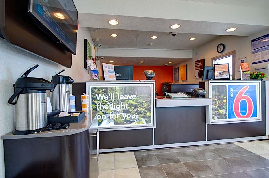Motel 6-Seattle, WA - Airport