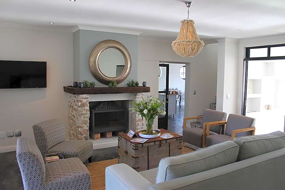 Whale Rock Luxury Lodge