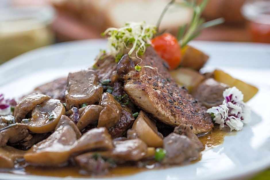 Platan Garden Rooms & Restaurant