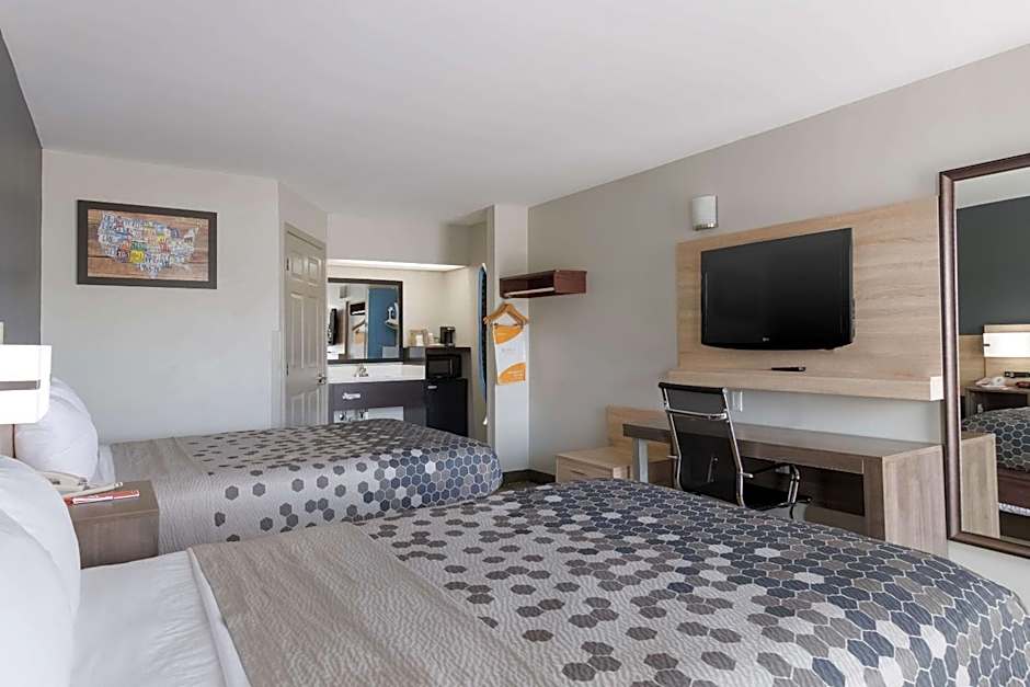 Econo Lodge Greenville near University