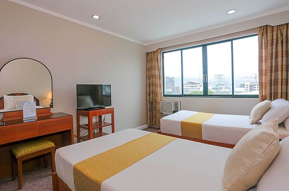 Holiday Plaza Hotel Cebu