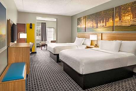 Studio Queen Suite with Two Queen Beds - Non-Smoking