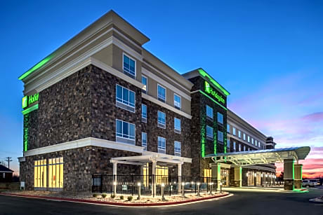 Holiday Inn Joplin, an IHG Hotel