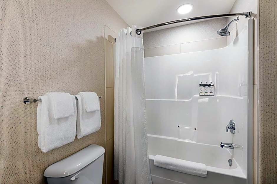 Holiday Inn Express Grande Prairie By IHG