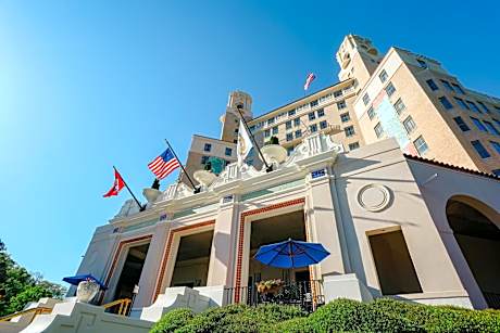 Arlington Resort Hotel & Spa