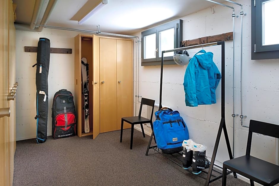 Eiger View Alpine Lodge