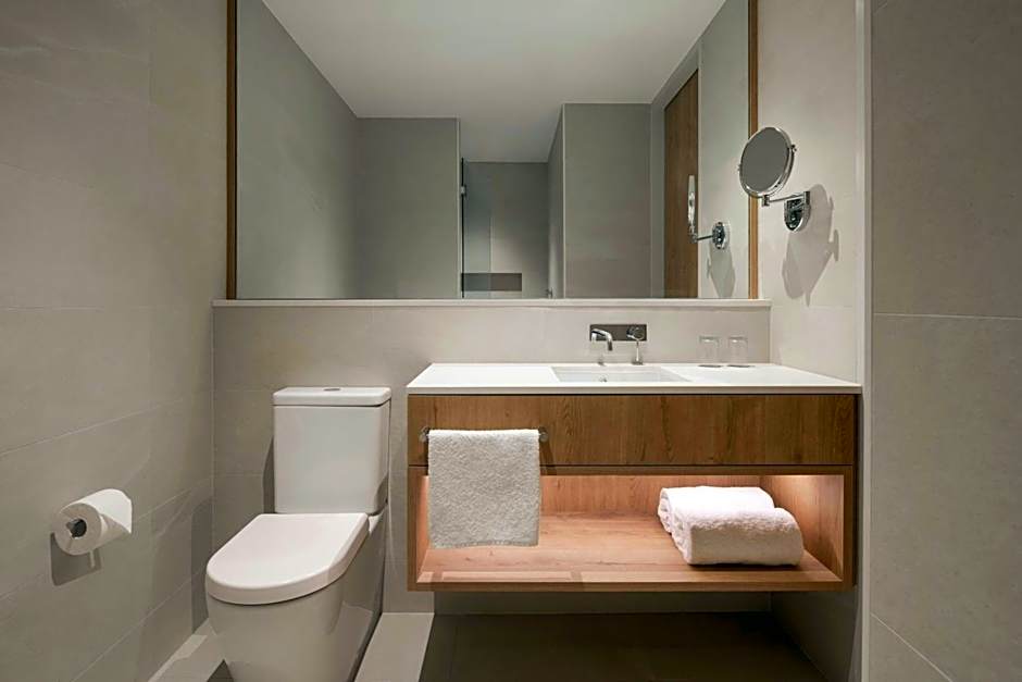 Courtyard by Marriott Perth, Murdoch