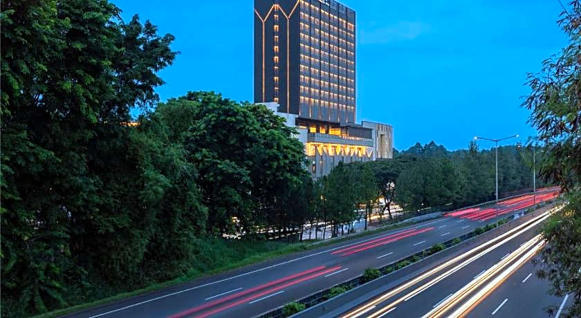 DoubleTree by Hilton Jakarta Bintaro Jaya