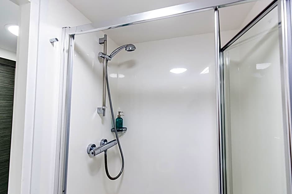 New Era Living - Private Rooms next to Bramall Lane