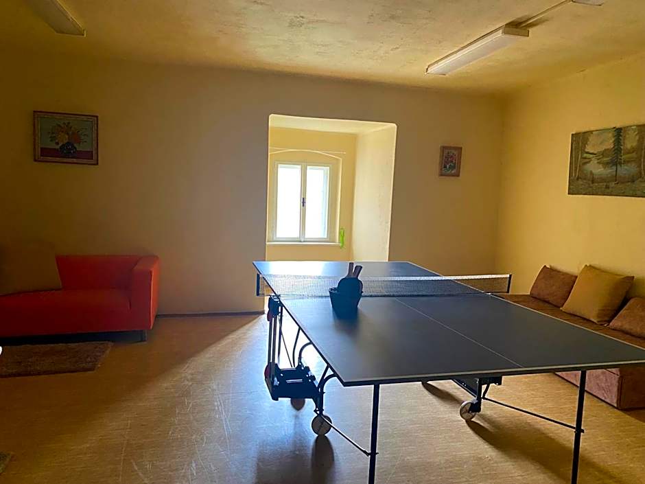 Zámek Hošťálkovy