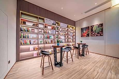 Huazhu - Superior BedRoom