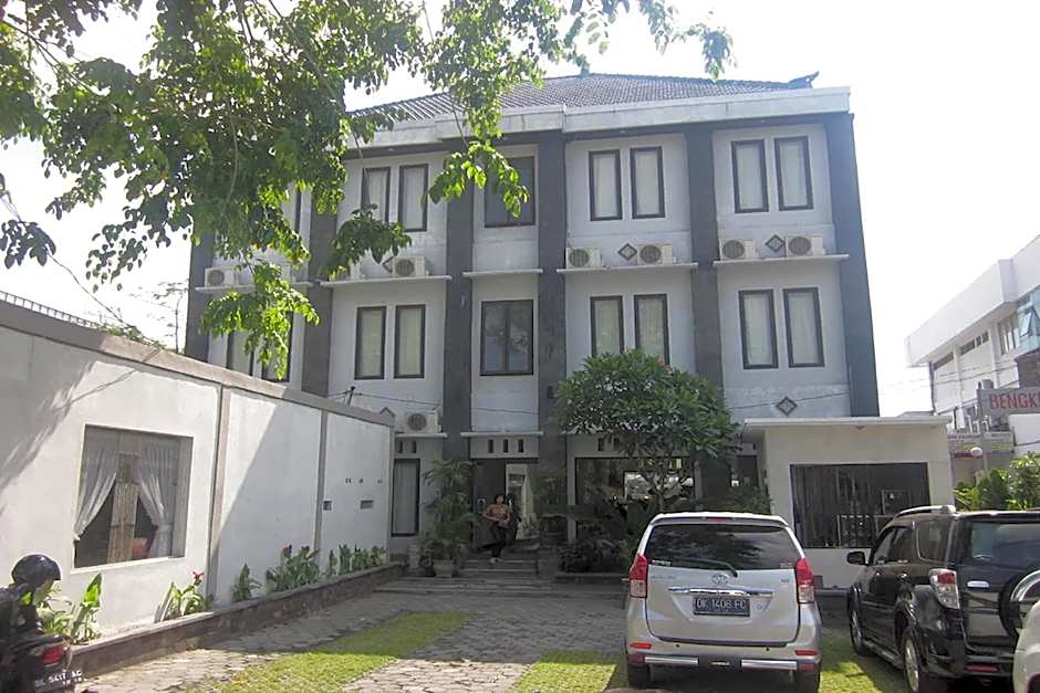 Hotel Warta Dua