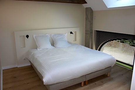 Suite with Garden View