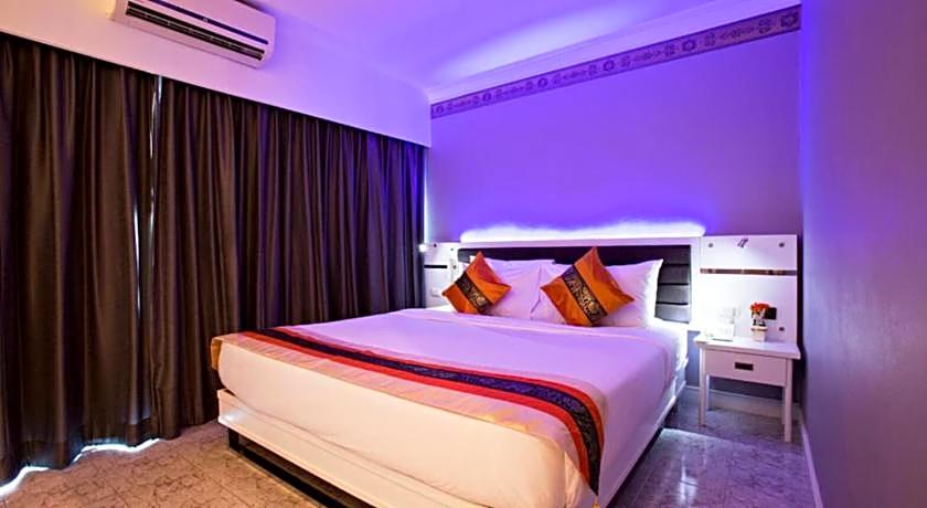 C & N Hotel