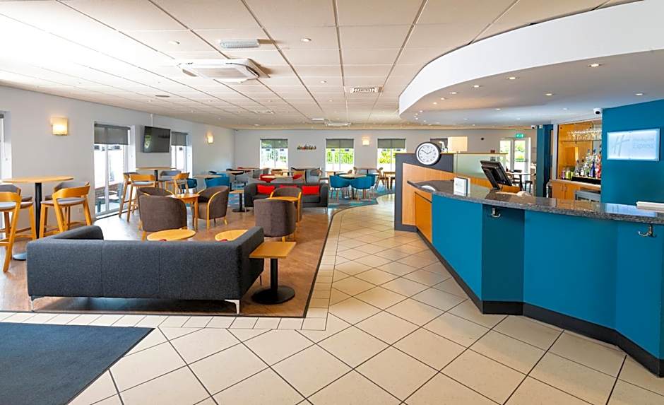 Holiday Inn Express Gloucester By IHG