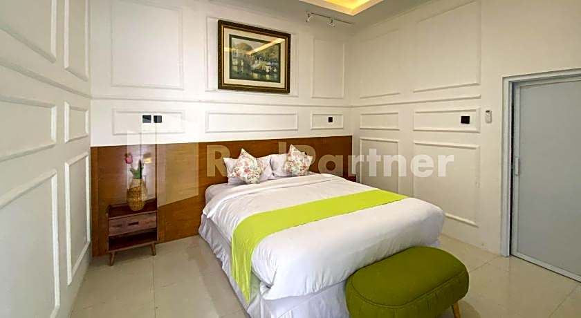 CBG INN RedPartner near Stasiun Solo Balapan