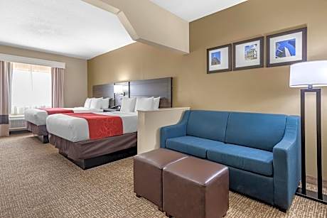 Queen Suite with Two Queen Beds