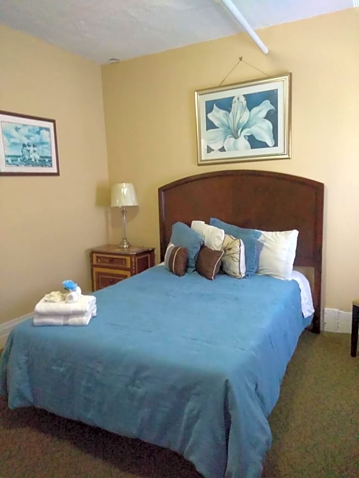Neptune Hotel