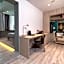 Lagomandra Luxury Suites with Private Pools