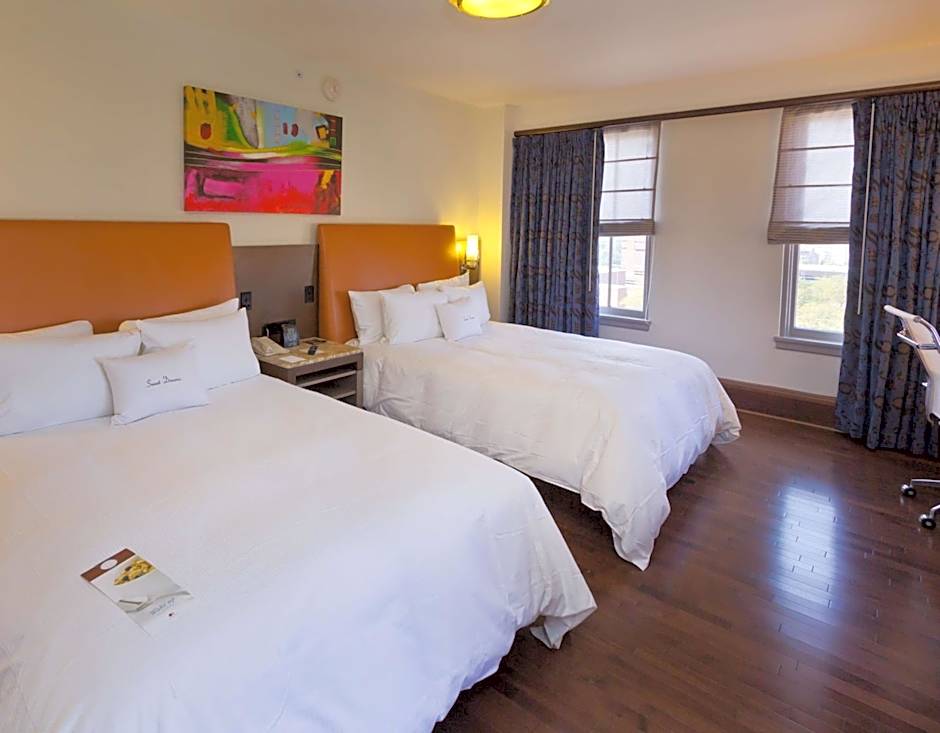Photo 1 of 4 of 2 Queen Beds, Hearing/Mobility Accessible, Bathtub