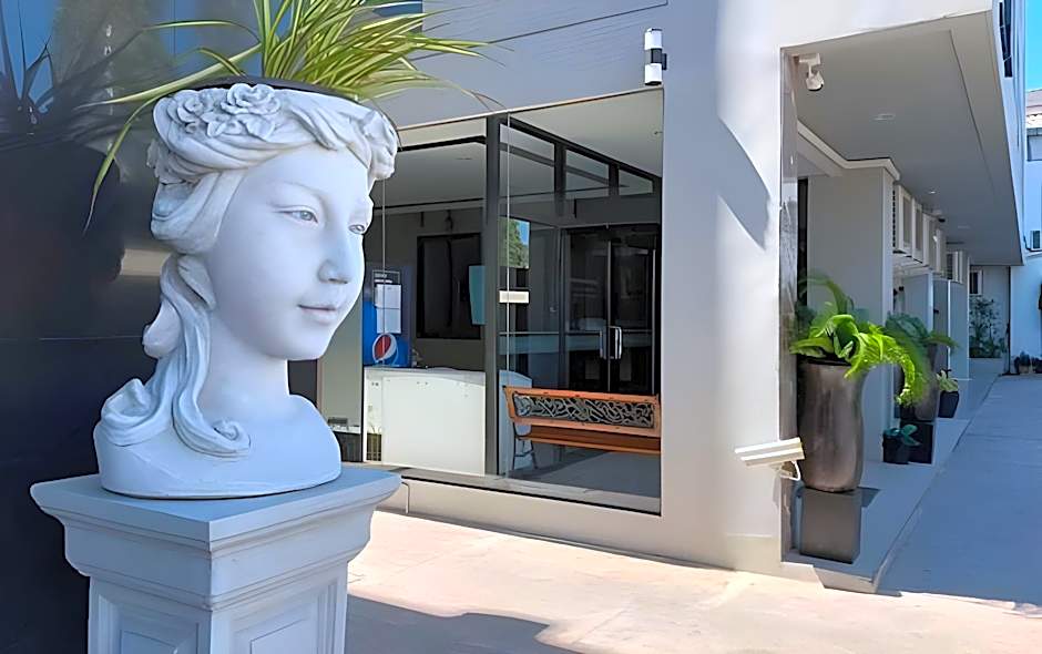 B-Black Hotel