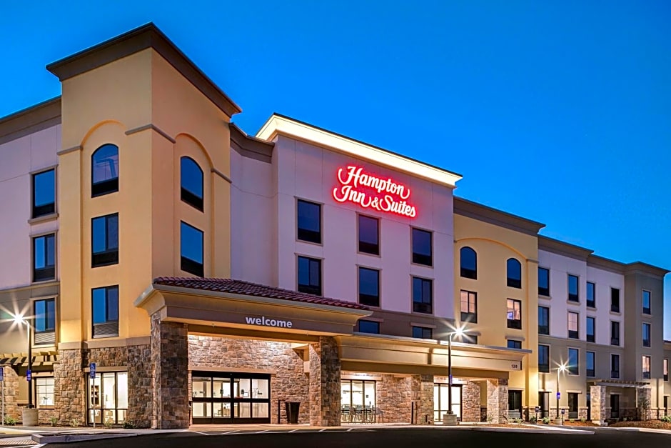 Hampton Inn By Hilton & Suites Marina