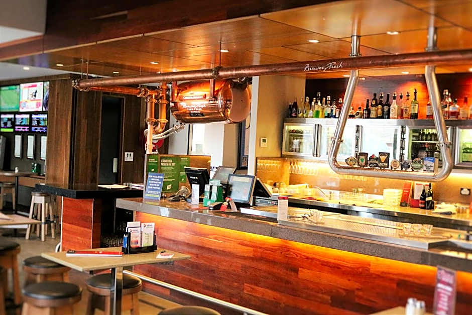 Sovereign Park Motor Inn