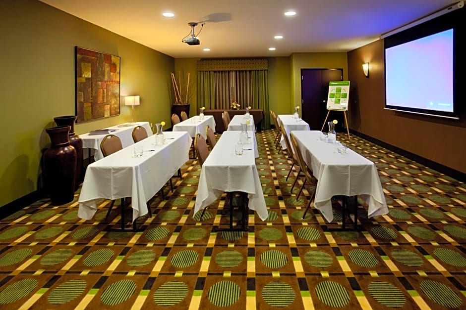 Holiday Inn Express Marble Falls, an IHG Hotel