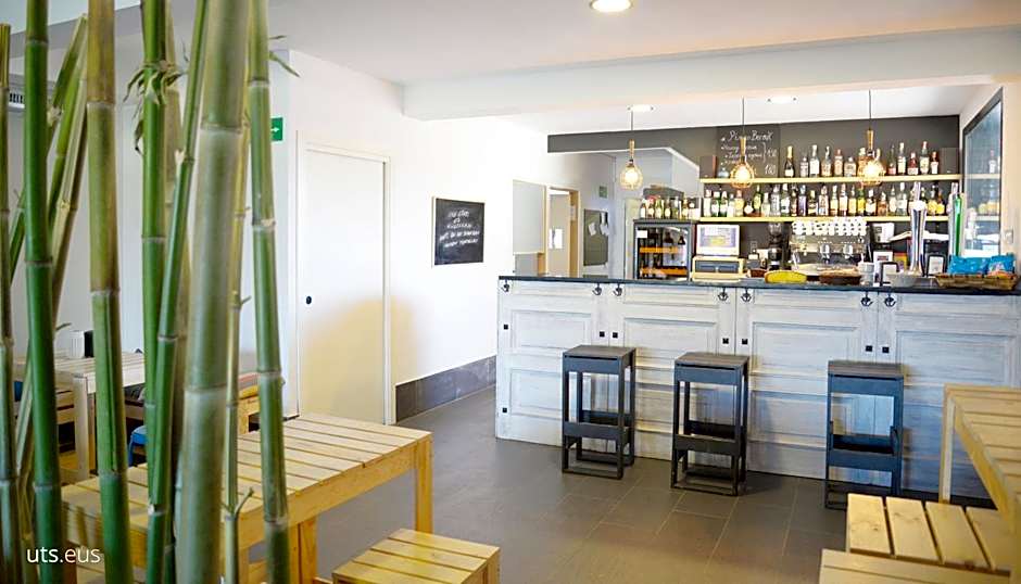 ABARAXKA HOSTEL Disfruta la Vía Verde del Urola hasta la Playa - Naturaleza Montañas y Riqueza Cultural