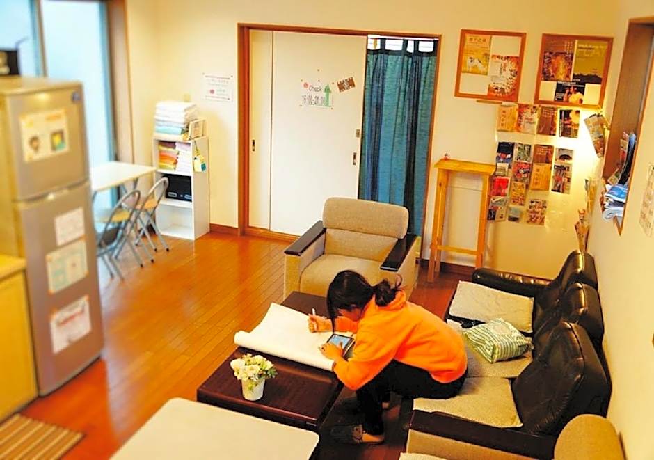 Osaka Tomato Hostel
