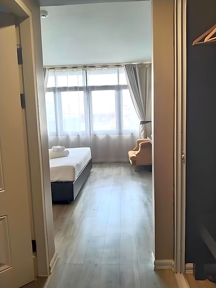 TARIS ART HOTEL PHRAE