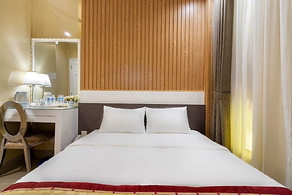 EEA Saigon Hotel