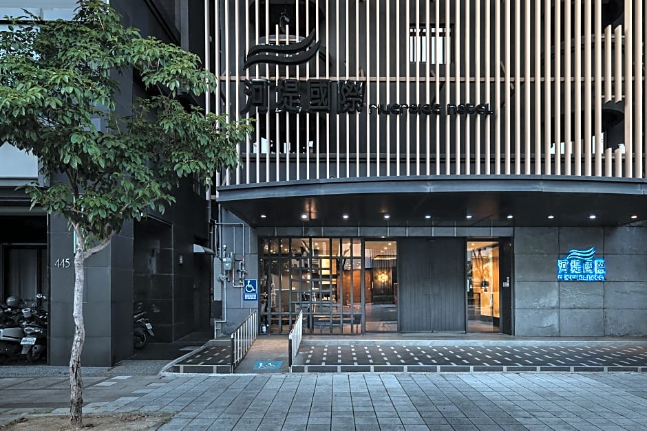 The Riverside Hotel International