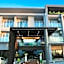 The Peak Boutique Hotel