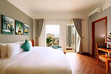 Executive Double or Twin Room with Balcony