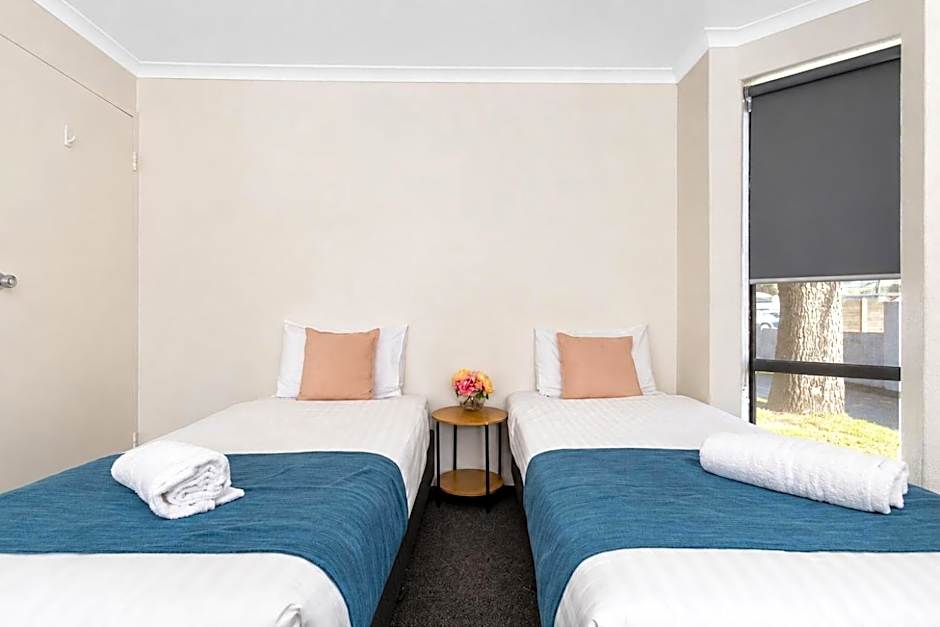 Arkana Motor Inn & Terrace Apartments