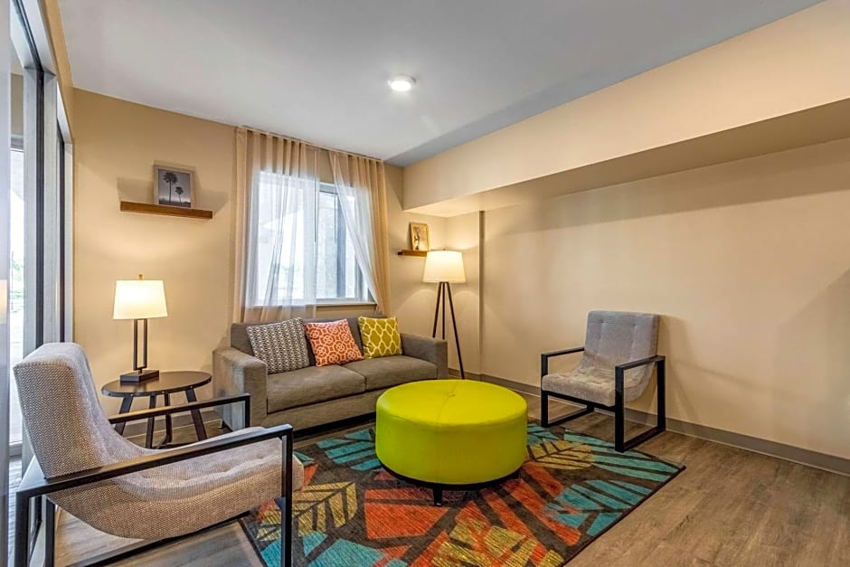 WoodSpring Suites Miramar