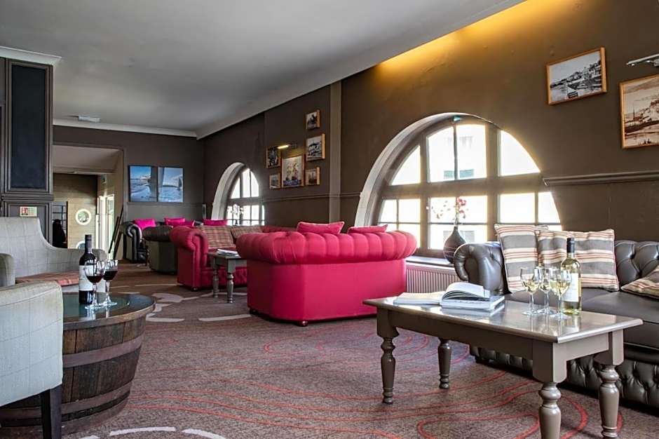 Ship and Castle Hotel