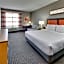La Quinta Inn & Suites by Wyndham Dallas Love Field