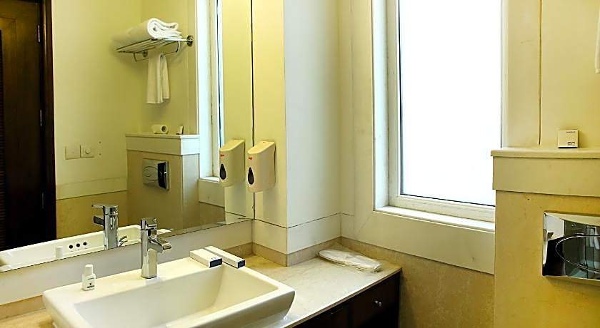 Inde Hotel Signature Tower