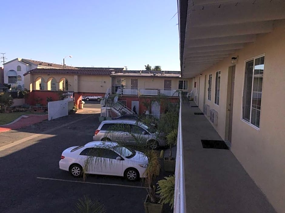 Long Beach Motel