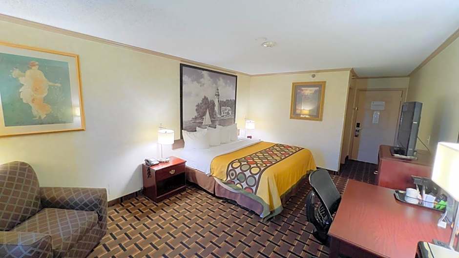 Super 8 Maumee/Toledo, OH