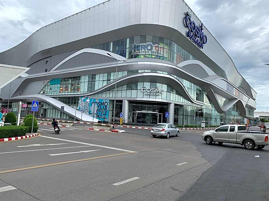 Muangthongthani Rental/Khun Dan