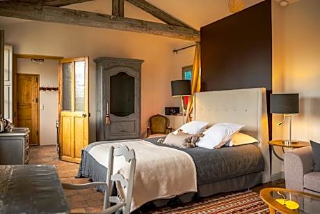 Suite with Garden View
