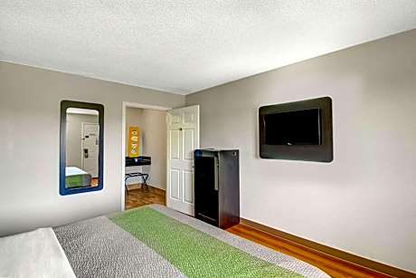 King Room with Spa Bath - Non-Smoking