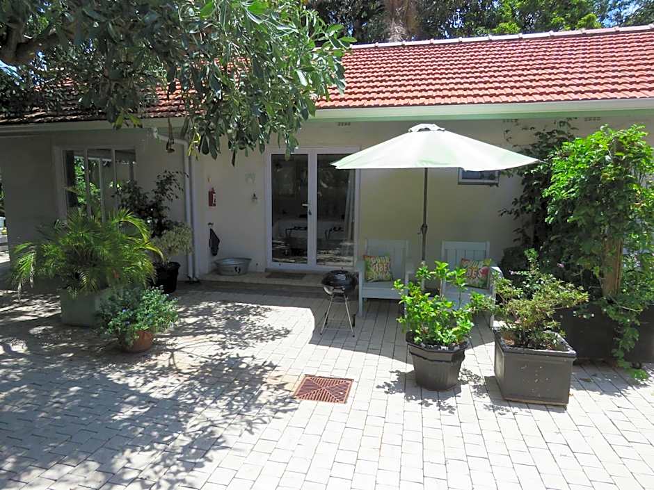 Bare Feet Retreat B&B