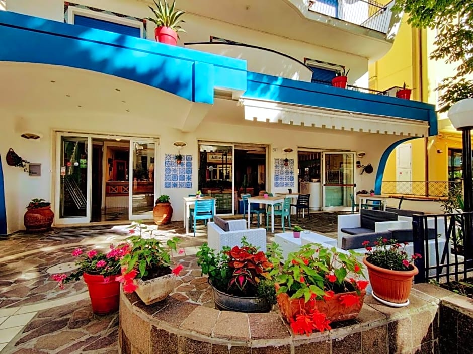 Hotel Adria B&B - Colazione fino alle 12