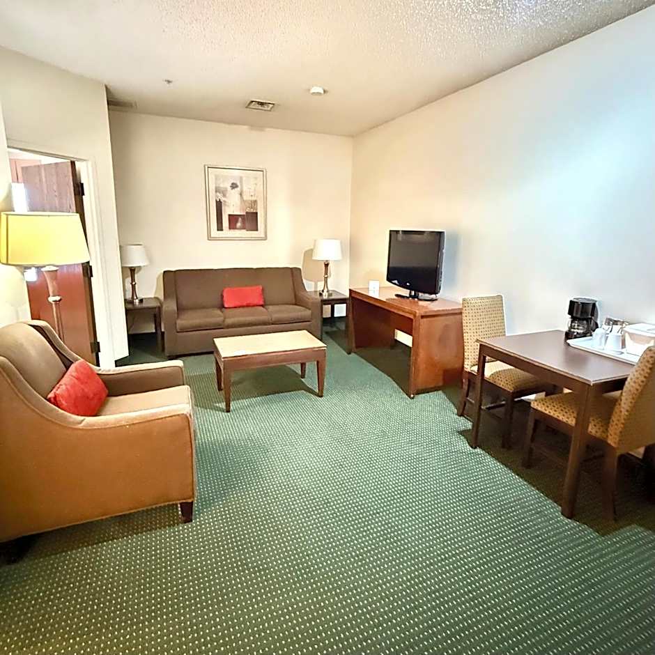 Ramada by Wyndham Denver International Airport