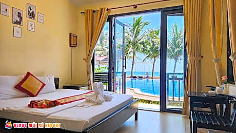 Standard Double Bed Sea View