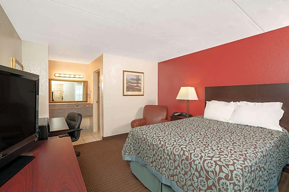 Days Inn by Wyndham Cave City